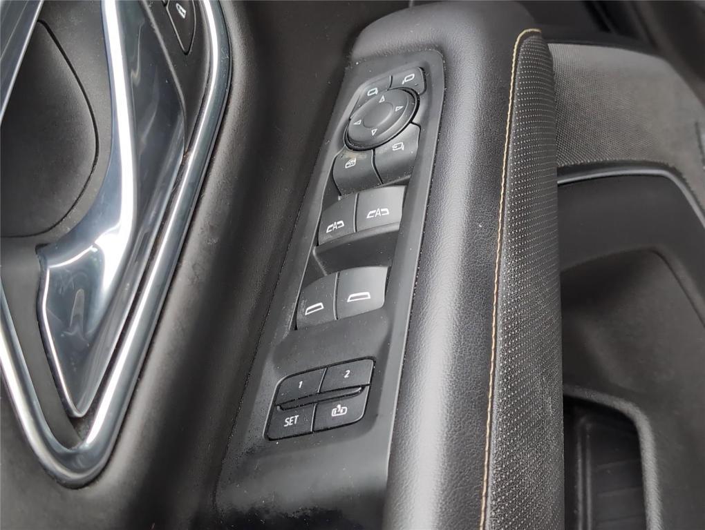 used 2021 GMC Yukon car, priced at $39,999