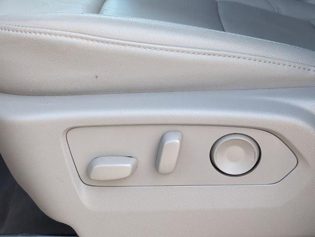 used 2024 Chevrolet Silverado 1500 car, priced at $52,999