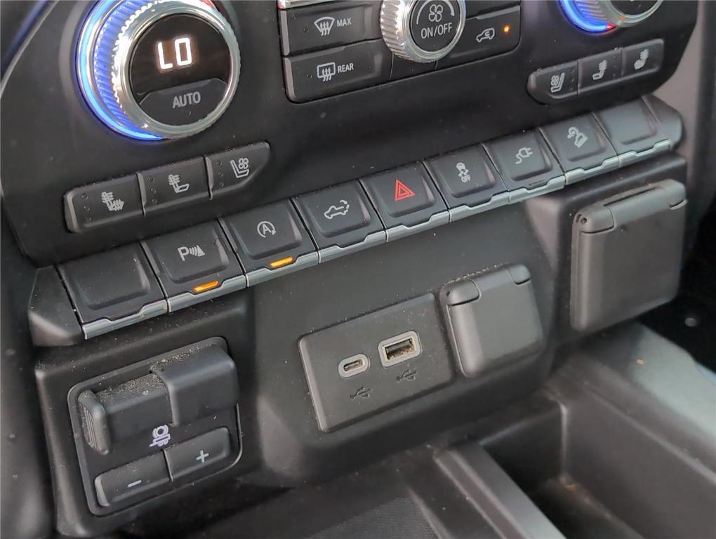 used 2021 GMC Sierra 1500 car, priced at $40,399