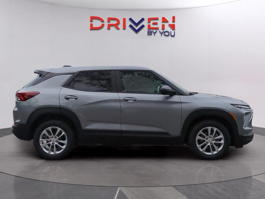 new 2026 Chevrolet TrailBlazer car, priced at $23,887