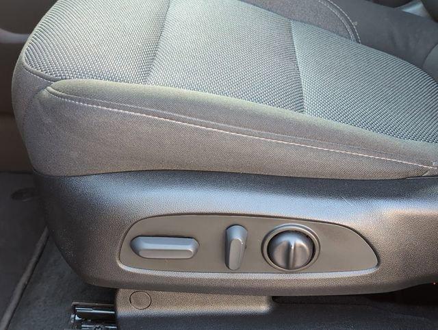 used 2023 Chevrolet Traverse car, priced at $28,199