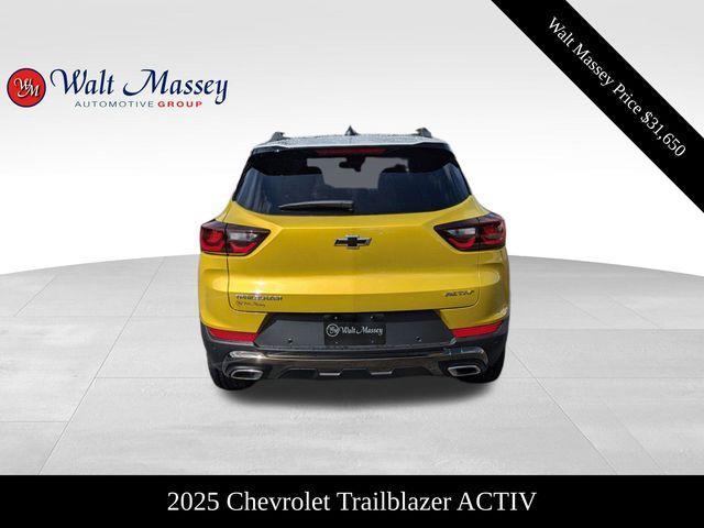 new 2025 Chevrolet TrailBlazer car, priced at $31,650