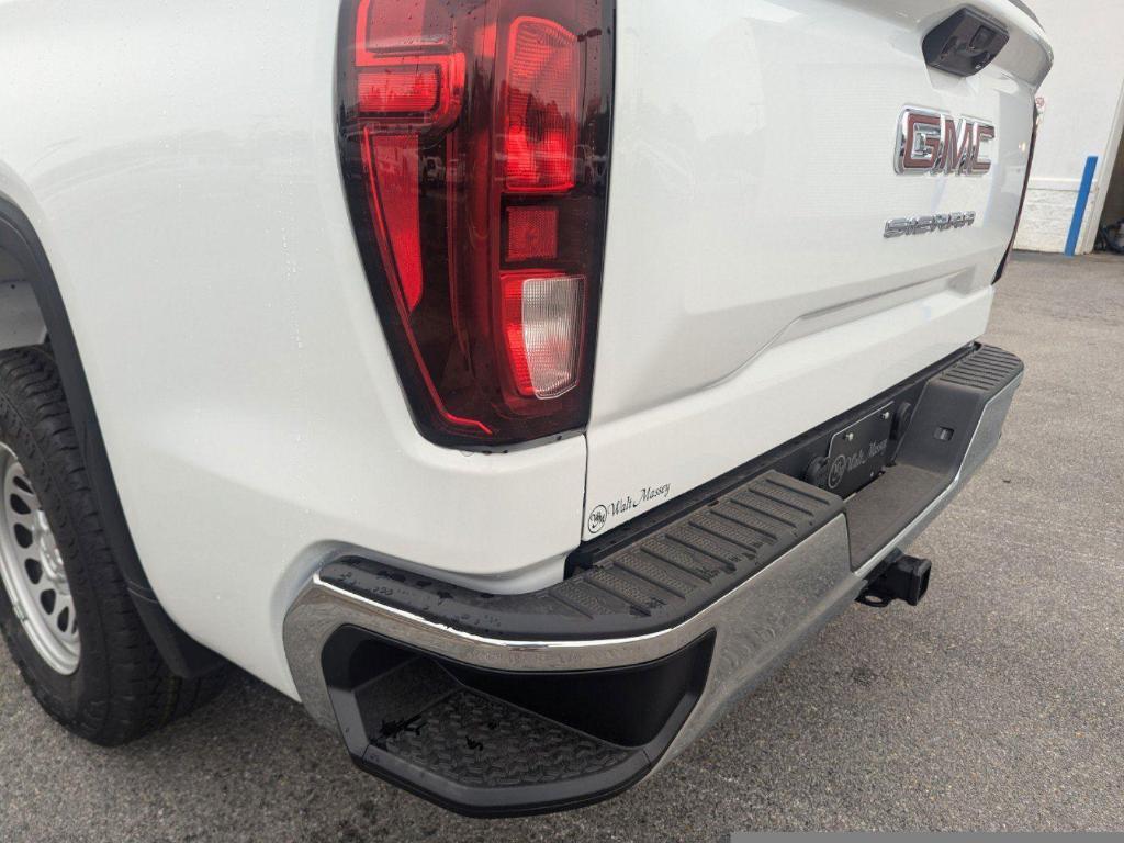 new 2025 GMC Sierra 1500 car, priced at $40,311