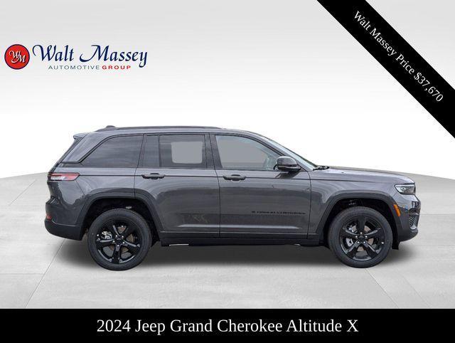 new 2024 Jeep Grand Cherokee car, priced at $37,670