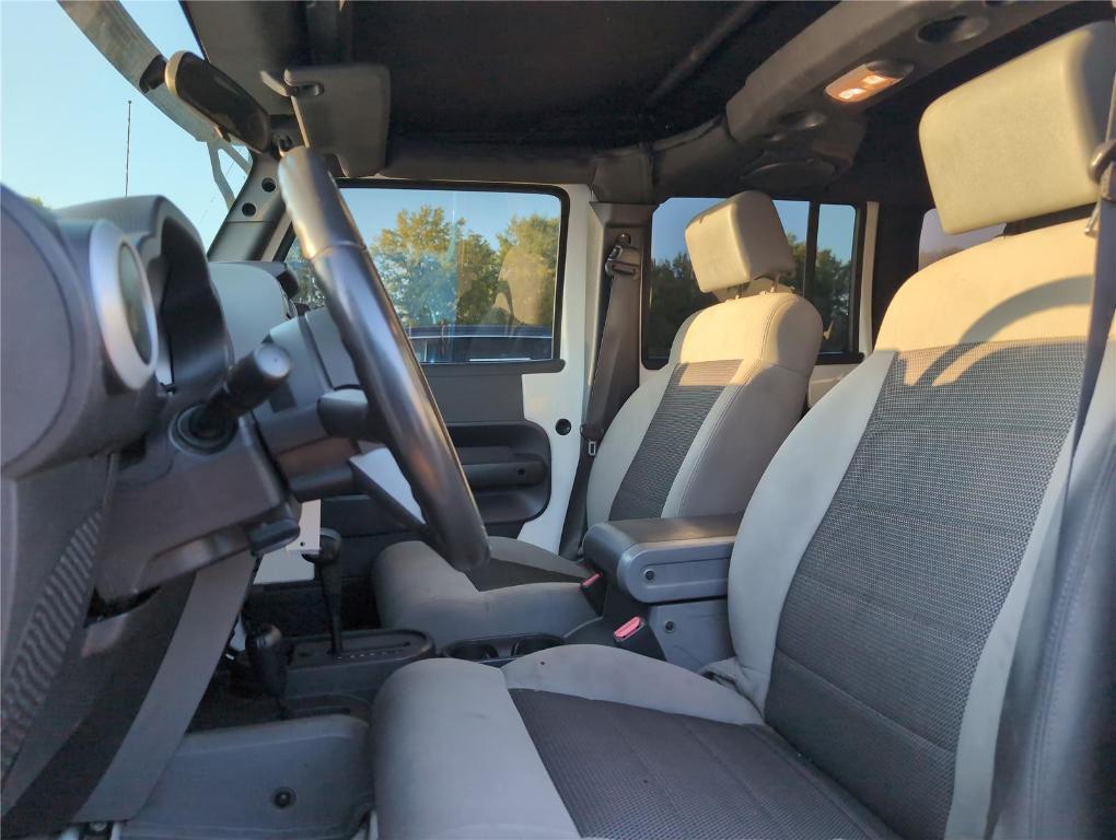 used 2010 Jeep Wrangler Unlimited car, priced at $13,550