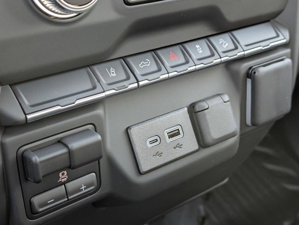 new 2025 GMC Sierra 2500 car, priced at $47,449