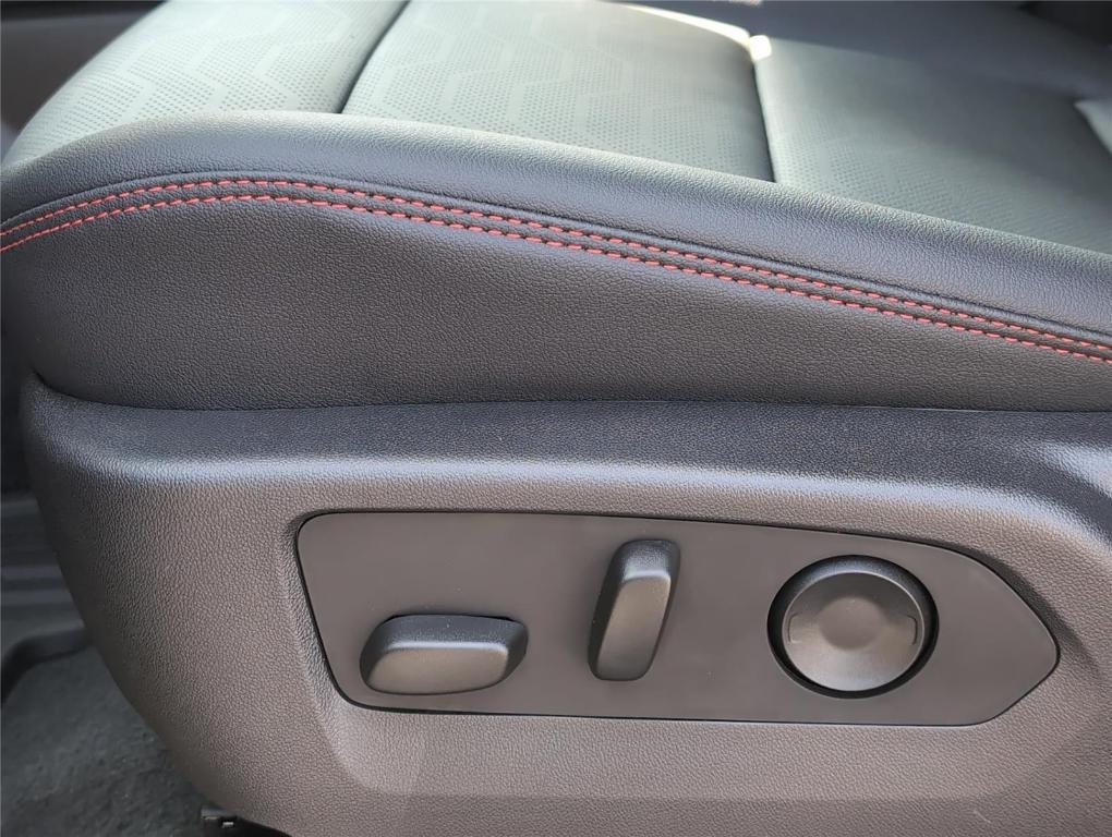 new 2025 Chevrolet Colorado car, priced at $43,351