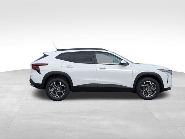 new 2025 Chevrolet Trax car, priced at $25,720
