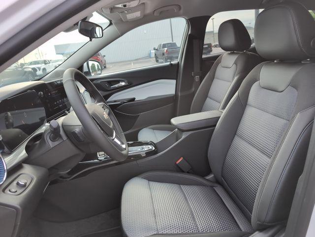new 2025 Chevrolet Trax car, priced at $25,720