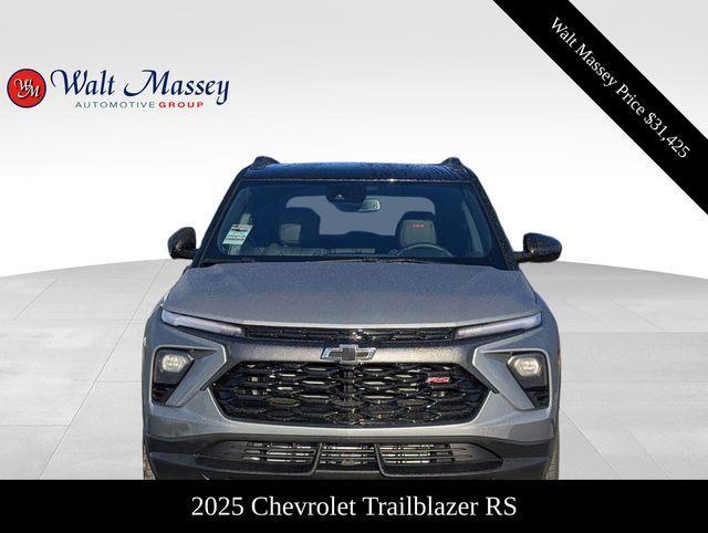 new 2025 Chevrolet TrailBlazer car, priced at $31,425