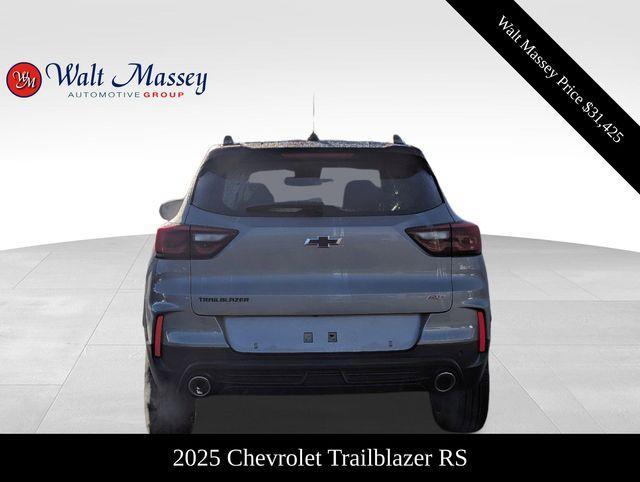 new 2025 Chevrolet TrailBlazer car, priced at $31,425