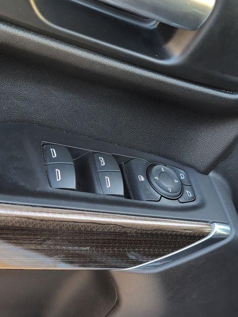used 2021 Chevrolet Silverado 1500 car, priced at $39,699