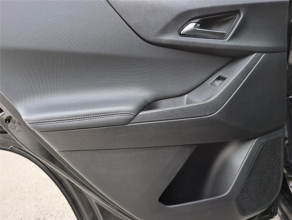 new 2026 Chevrolet Equinox car, priced at $31,387