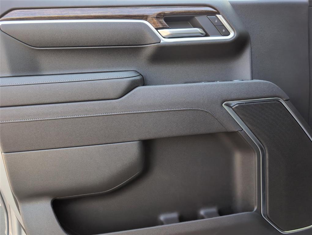 new 2026 GMC Sierra 1500 car, priced at $52,319