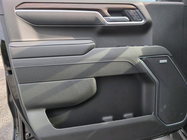 new 2025 GMC Sierra 1500 car, priced at $54,540