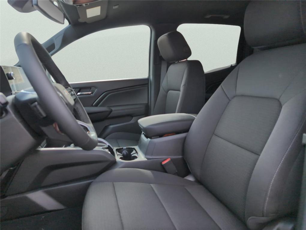 new 2025 Chevrolet Colorado car, priced at $32,618