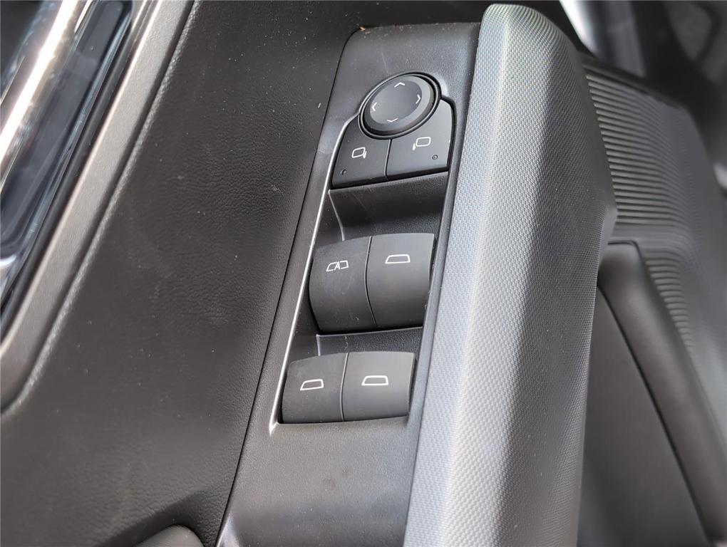 new 2025 Chevrolet Colorado car, priced at $33,048