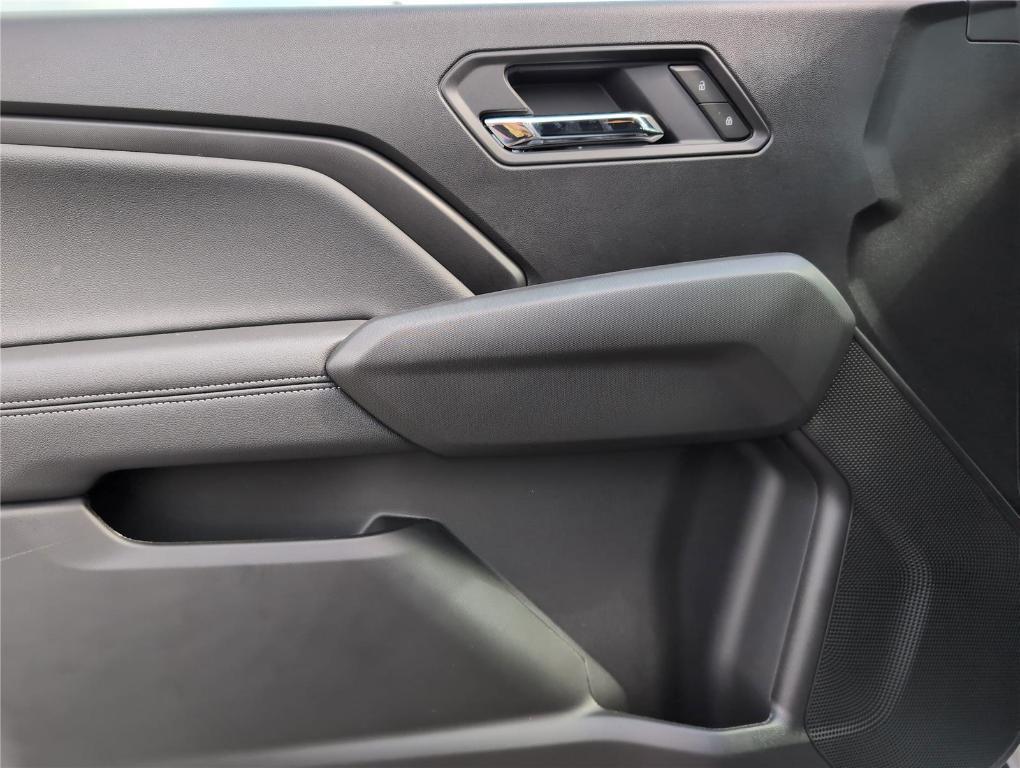 new 2025 Chevrolet Colorado car, priced at $33,048