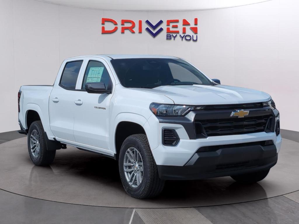 new 2025 Chevrolet Colorado car, priced at $32,618