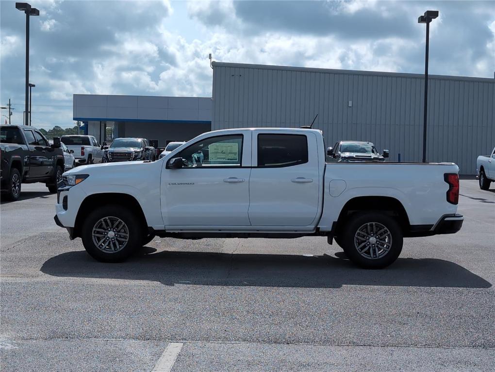 new 2025 Chevrolet Colorado car, priced at $33,048