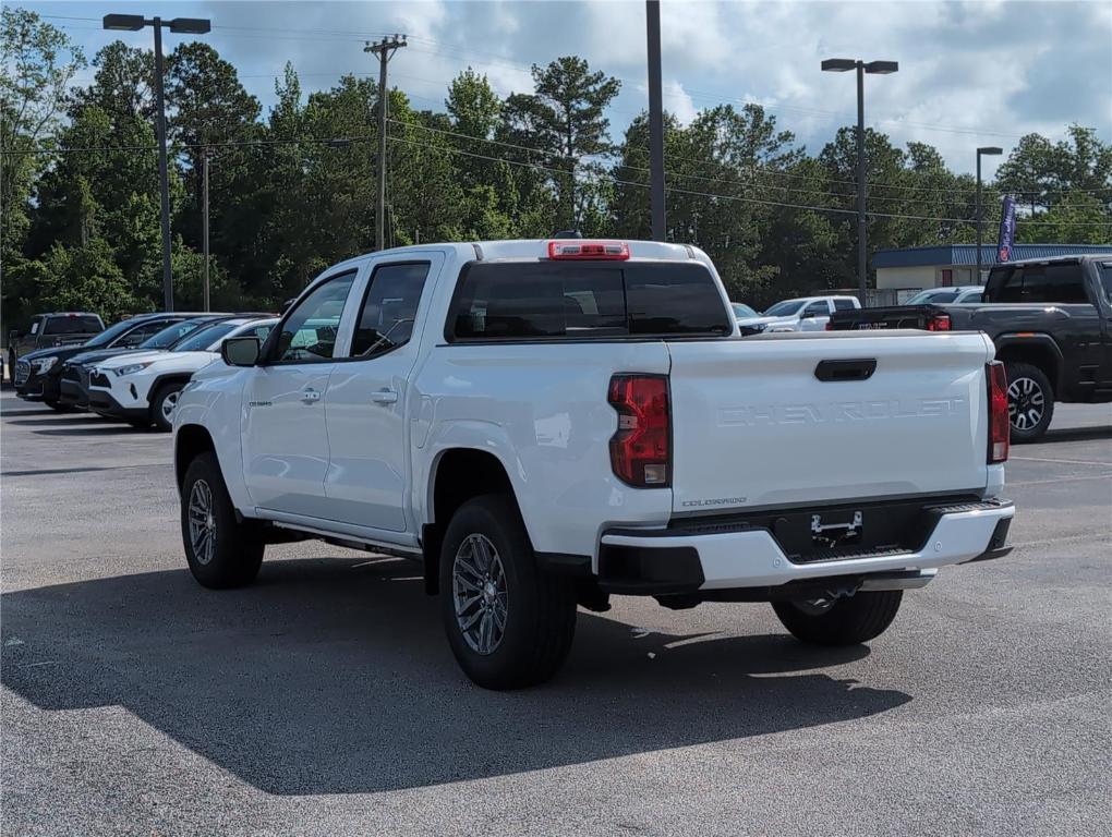 new 2025 Chevrolet Colorado car, priced at $33,048