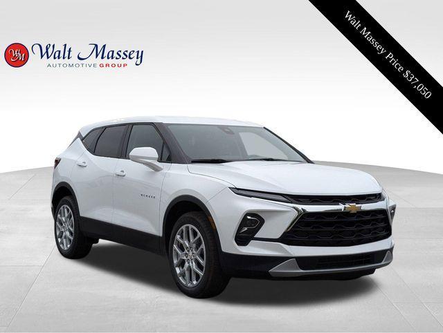 new 2025 Chevrolet Blazer car, priced at $37,050