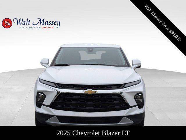 new 2025 Chevrolet Blazer car, priced at $36,050