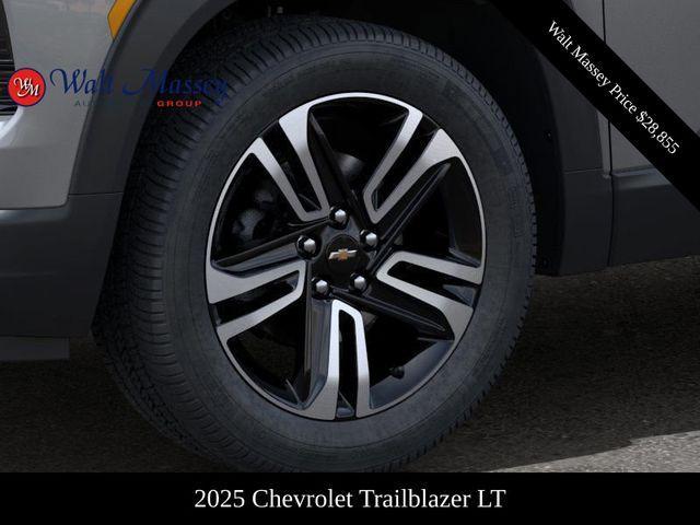 new 2025 Chevrolet TrailBlazer car, priced at $28,855