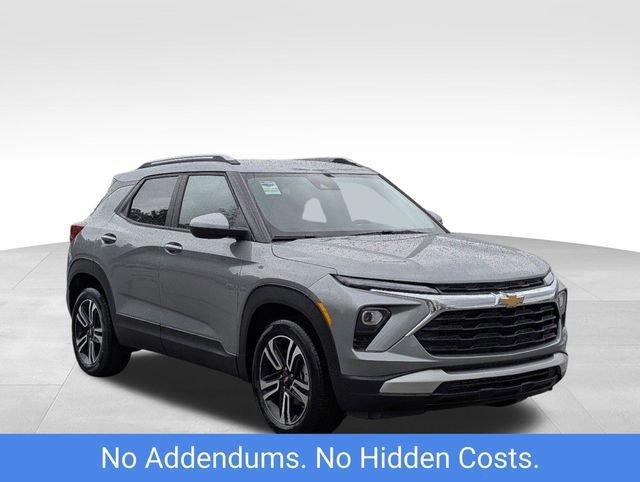 new 2025 Chevrolet TrailBlazer car, priced at $28,205