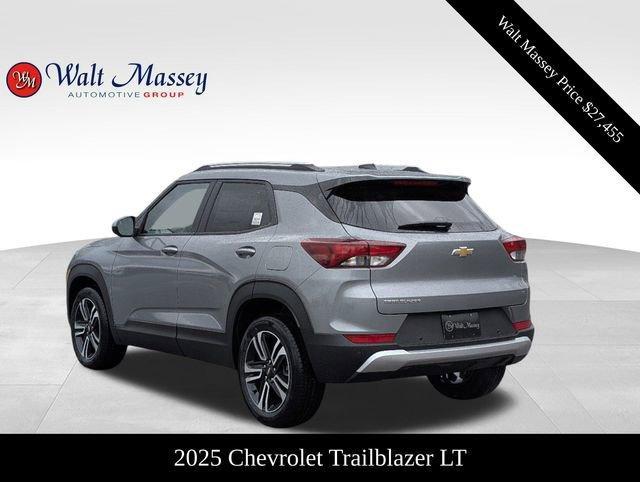 new 2025 Chevrolet TrailBlazer car, priced at $27,455