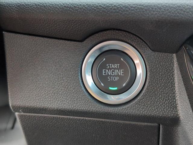 new 2025 Chevrolet Traverse car, priced at $41,810