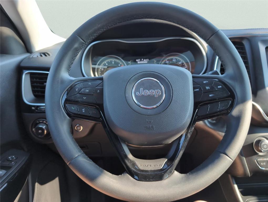 used 2020 Jeep Cherokee car, priced at $15,699