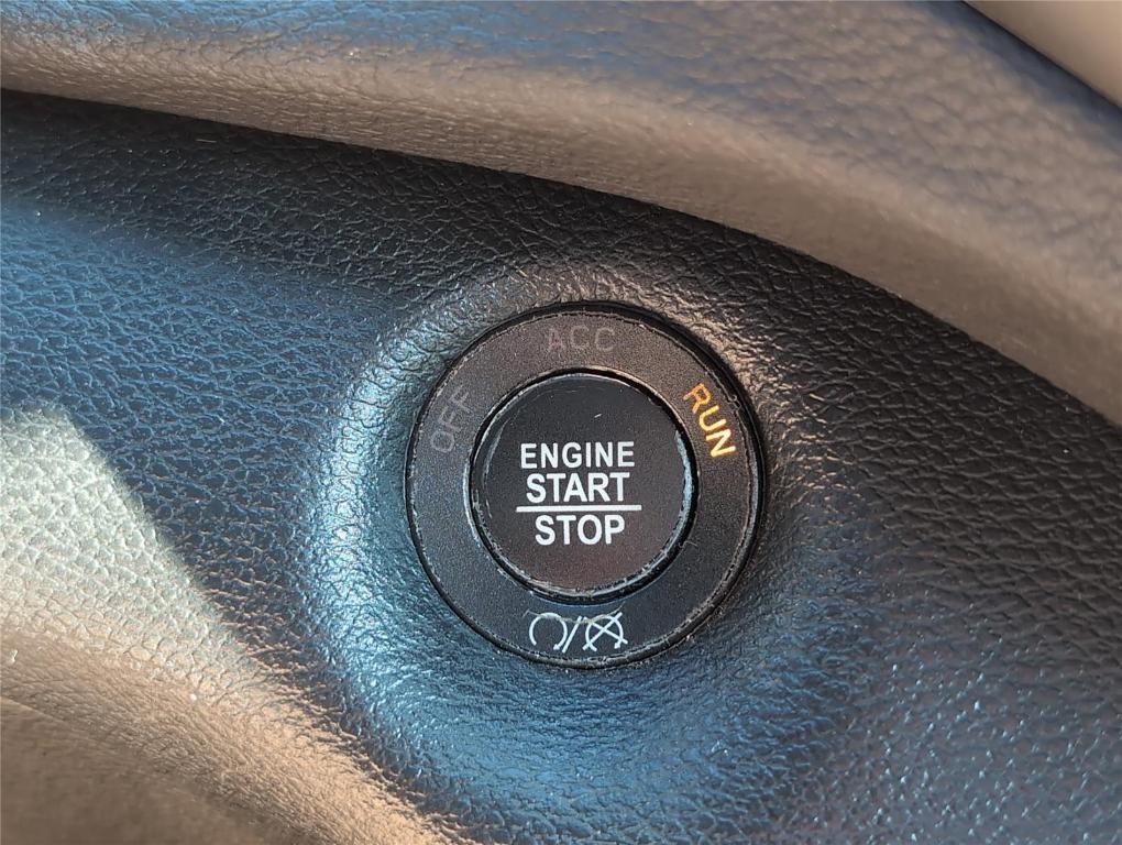 used 2020 Jeep Cherokee car, priced at $15,699