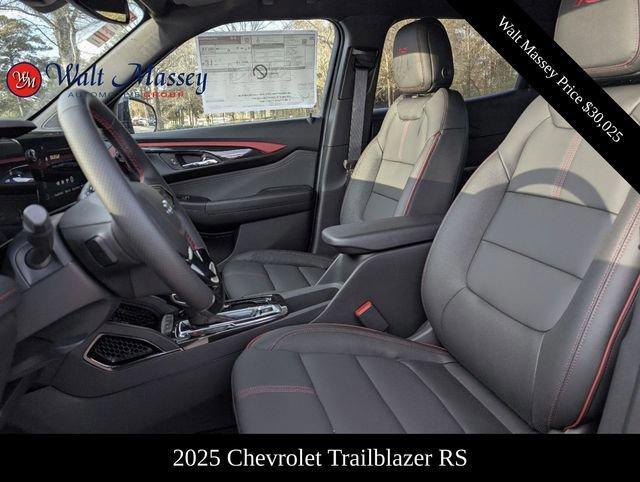 new 2025 Chevrolet TrailBlazer car, priced at $30,025