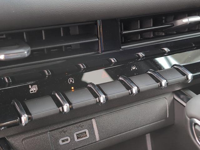 new 2025 GMC Canyon car, priced at $45,178