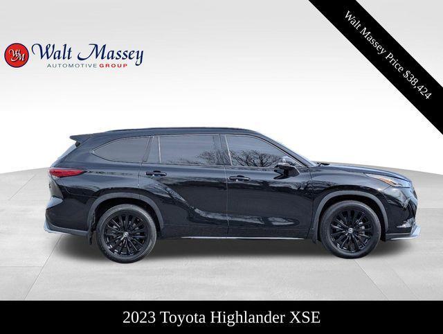 used 2023 Toyota Highlander car, priced at $38,424