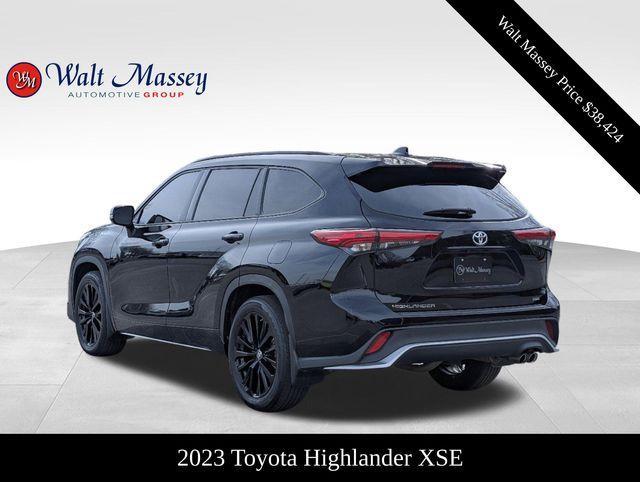 used 2023 Toyota Highlander car, priced at $38,424