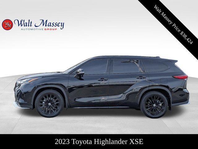 used 2023 Toyota Highlander car, priced at $38,424