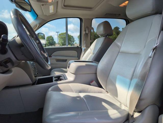 used 2013 GMC Sierra 2500 car, priced at $17,999