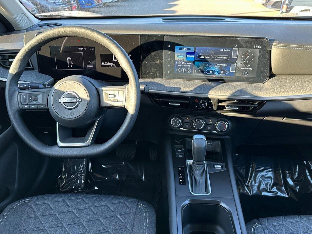 new 2025 Nissan Kicks car, priced at $24,404