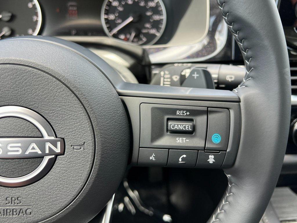 new 2025 Nissan Pathfinder car, priced at $42,445