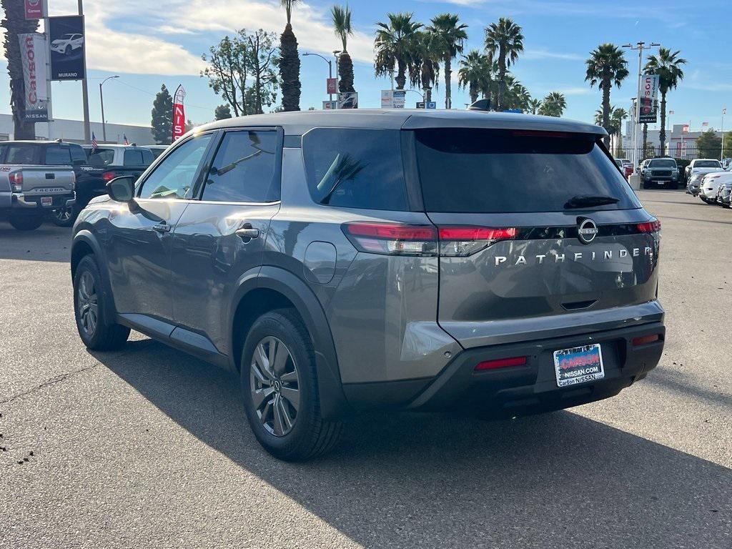 new 2025 Nissan Pathfinder car, priced at $35,685