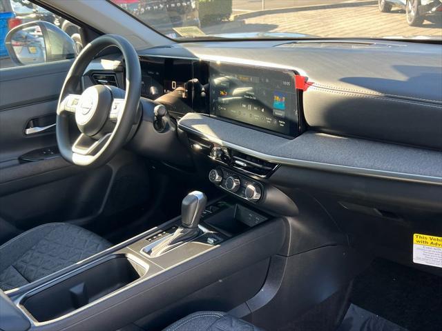 new 2025 Nissan Kicks car, priced at $26,185