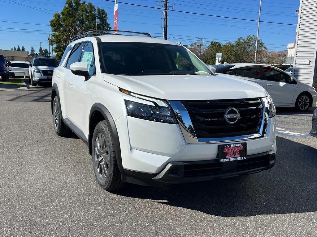 new 2025 Nissan Pathfinder car, priced at $39,949