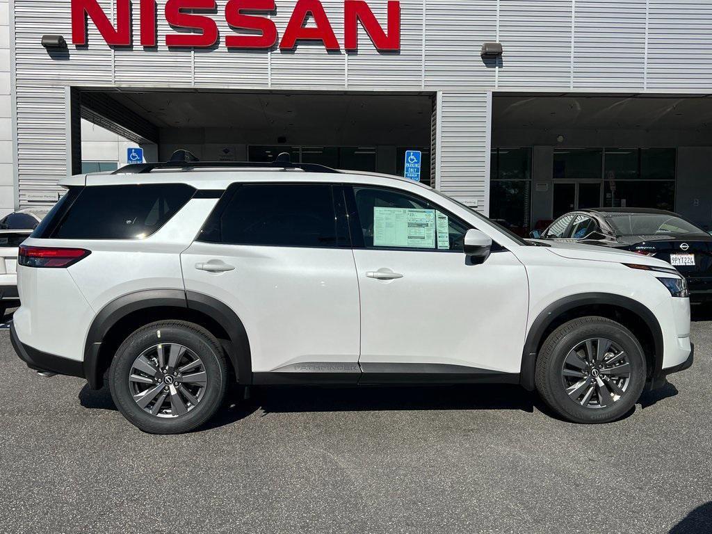 new 2025 Nissan Pathfinder car, priced at $39,949