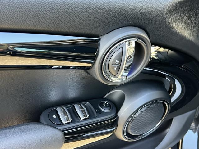 used 2019 MINI Hardtop car, priced at $18,995