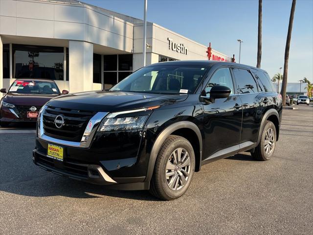 new 2025 Nissan Pathfinder car, priced at $37,510