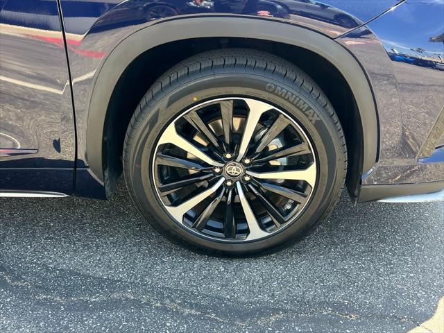 used 2021 Toyota Highlander car, priced at $35,988