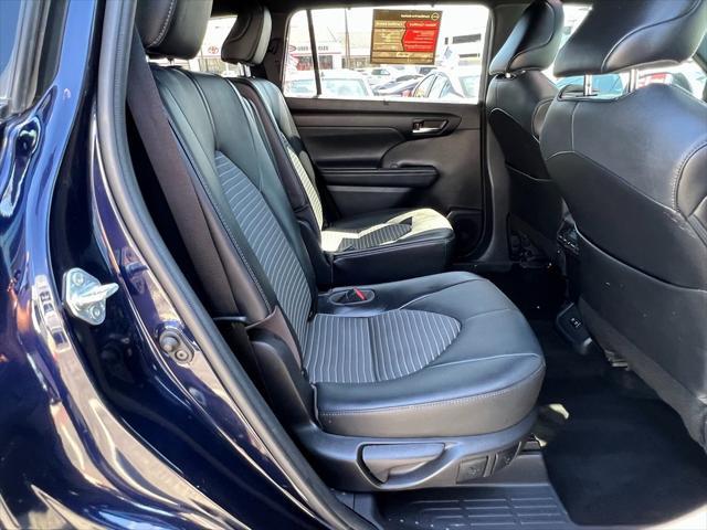 used 2021 Toyota Highlander car, priced at $35,988