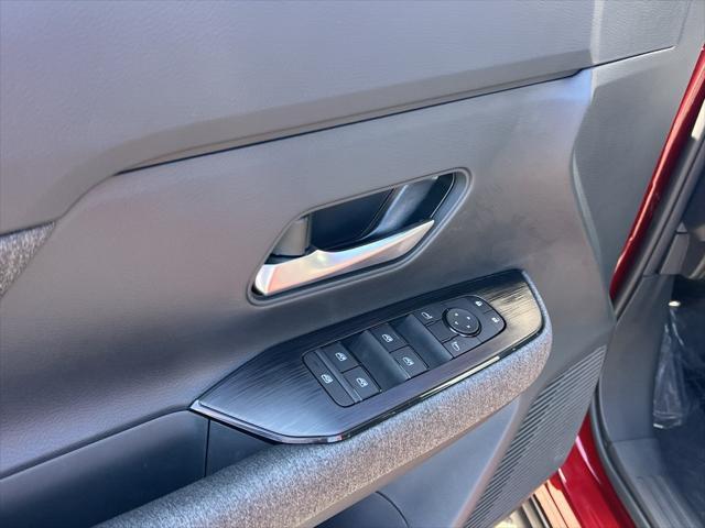 new 2025 Nissan Kicks car, priced at $25,308
